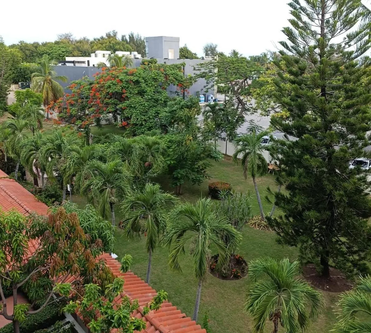 Hotel Acuarium Resort Ла-Вива